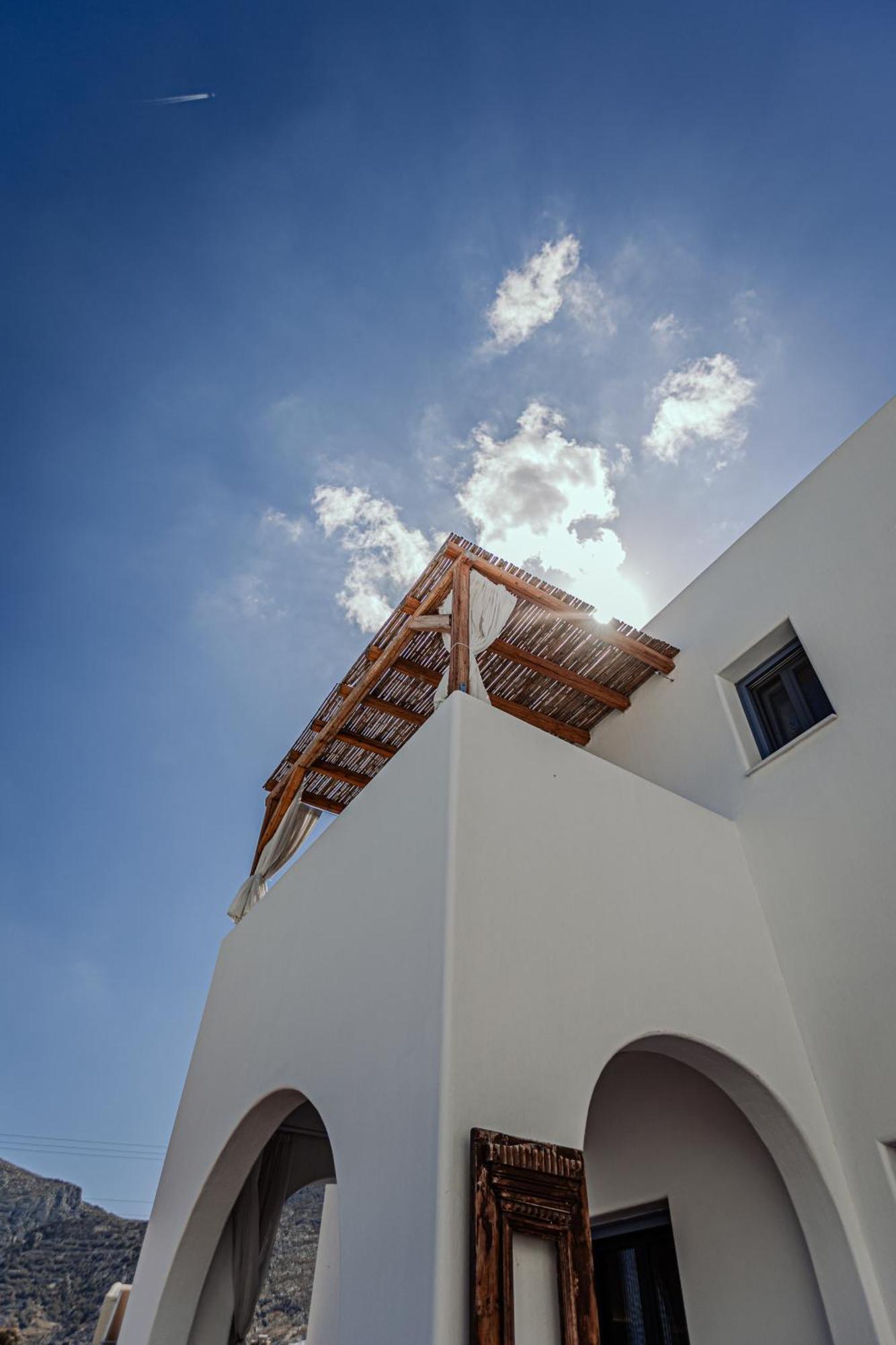 La Belle Vie - Santorini - Adults Only Apartment Kamari  Bagian luar foto